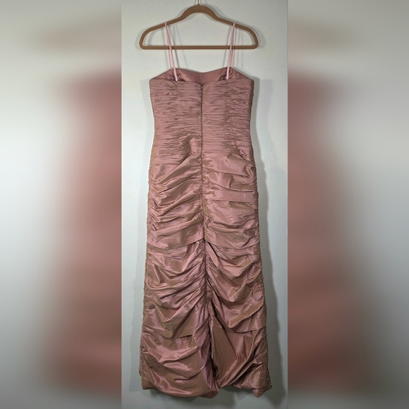 IVONNE D BY MON CHERI SILK EVENING GOWN. - Picture 3 of 5